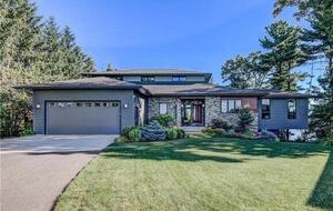 Luxury Lakehouse on Lake Wissota - Chippewa Falls, Wisconsin