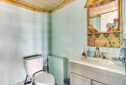 Charming Gulfport Beachside Retreat - Gulfport, Mississippi