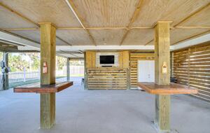 Charming Gulfport Beachside Retreat - Gulfport, Mississippi