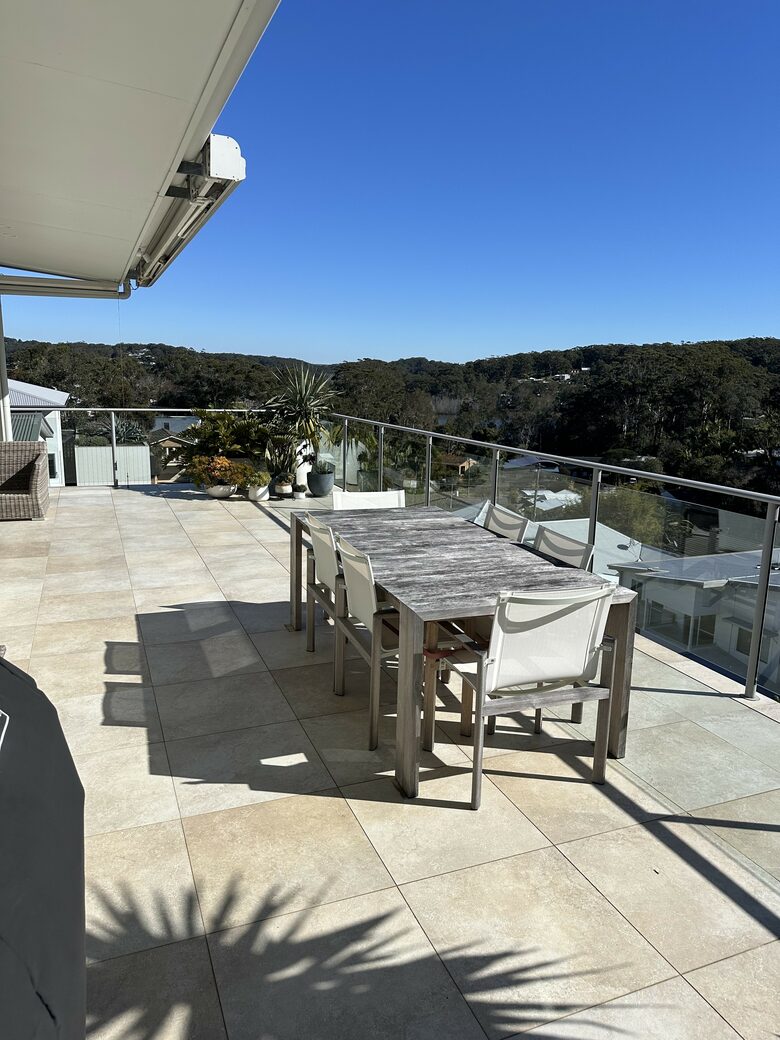 Elegant Coastal Retreat with Pool and Game Room - North Avoca, Australia