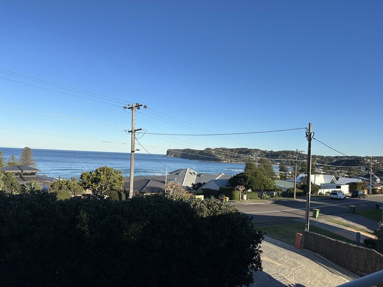 Elegant Coastal Retreat with Pool and Game Room - North Avoca, Australia