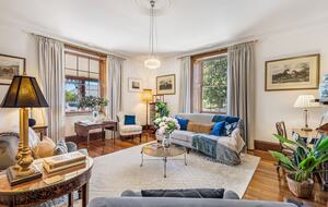 Elegant Tasmanian Mansion - Richmond Bridge, Australia