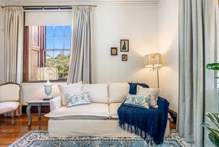 Elegant Tasmanian Mansion - Richmond Bridge, Australia
