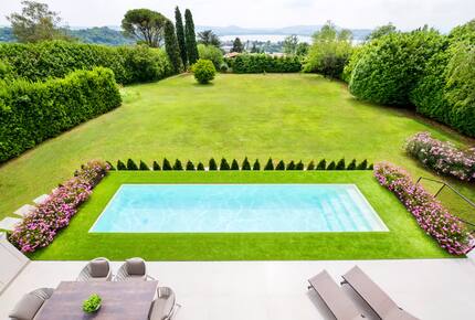 Elegant and Refined New EcoSuite with Lake View, Private Pool, and Garden - Barasso, Italy