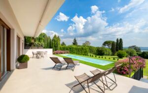 Elegant and Refined New EcoSuite with Lake View, Private Pool, and Garden - Barasso, Italy