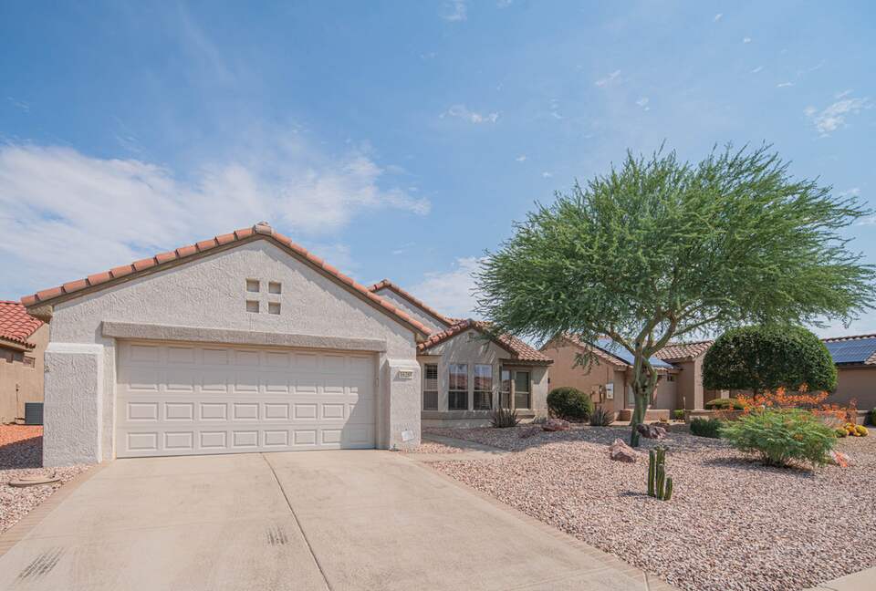 Charming Arizona Retreat with Private Yard - Surprise, Arizona