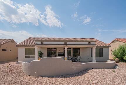 Charming Arizona Retreat with Private Yard - Surprise, Arizona