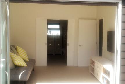 Coastal Retreat Steps from Matapouri Beach - Matapouri, New Zealand