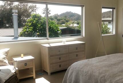 Coastal Retreat Steps from Matapouri Beach - Matapouri, New Zealand