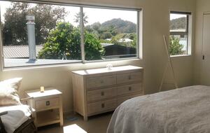 Coastal Retreat Steps from Matapouri Beach - Matapouri, New Zealand