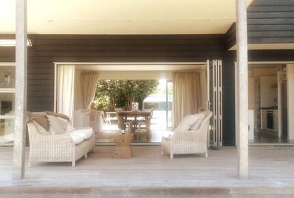 Coastal Retreat Steps from Matapouri Beach - Matapouri, New Zealand