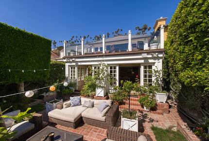 Premier Oceanfront Living in Santa Monica - Santa Monica, California