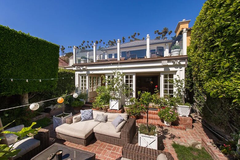 Premier Oceanfront Living in Santa Monica - Santa Monica, California