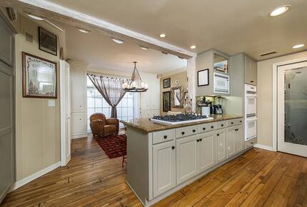 Premier Oceanfront Living in Santa Monica - Santa Monica, California