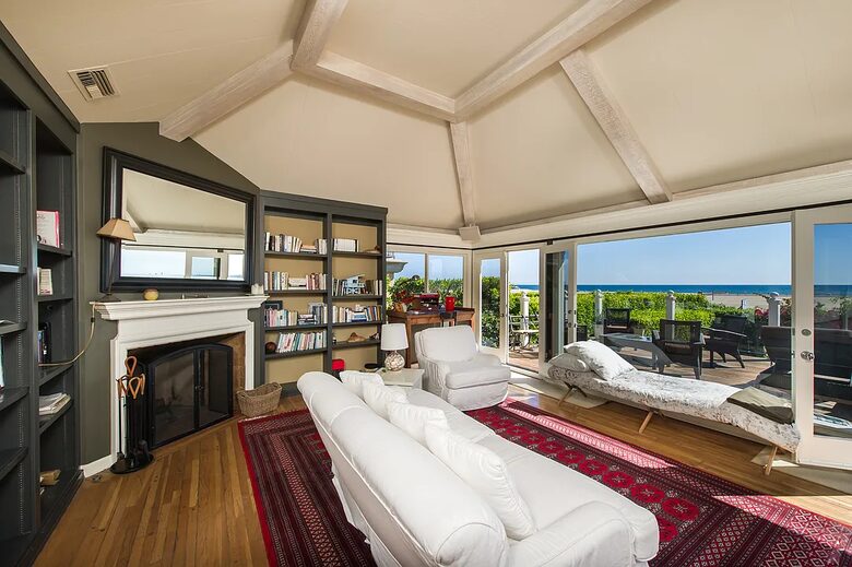 Premier Oceanfront Living in Santa Monica - Santa Monica, California