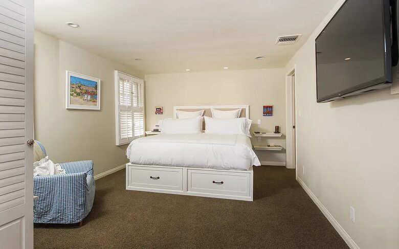 Premier Oceanfront Living in Santa Monica - Santa Monica, California