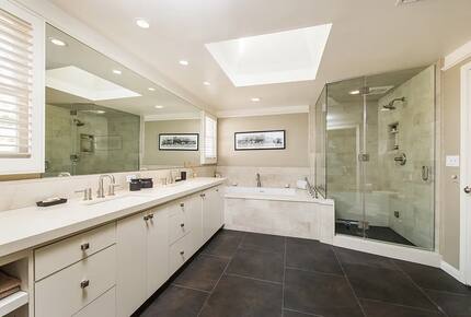 Premier Oceanfront Living in Santa Monica - Santa Monica, California