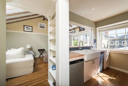 Premier Oceanfront Living in Santa Monica - Santa Monica, California