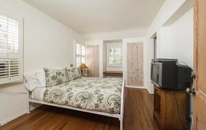 Premier Oceanfront Living in Santa Monica - Santa Monica, California