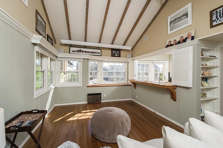 Premier Oceanfront Living in Santa Monica - Santa Monica, California