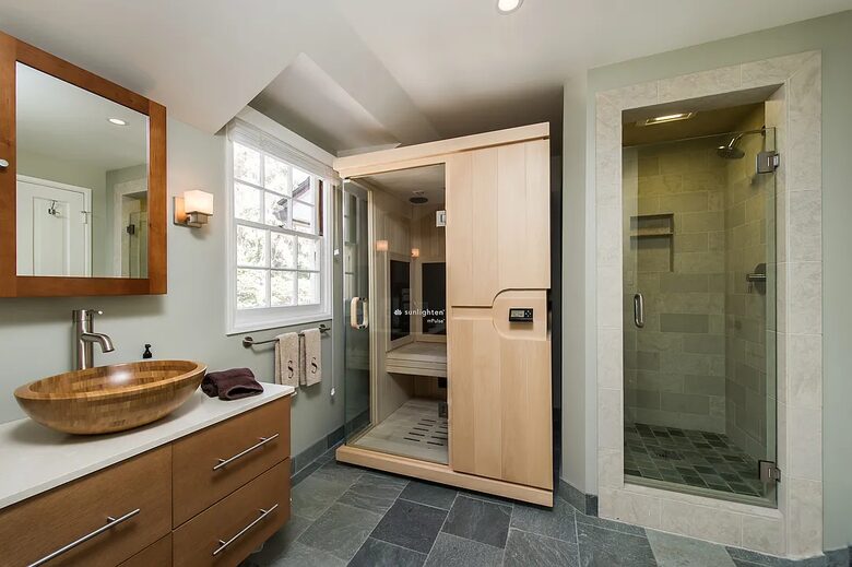 Premier Oceanfront Living in Santa Monica - Santa Monica, California