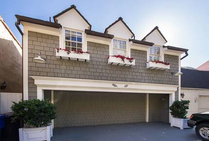 Premier Oceanfront Living in Santa Monica - Santa Monica, California