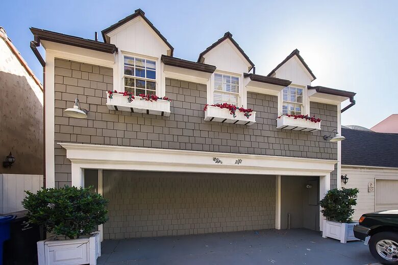 Premier Oceanfront Living in Santa Monica - Santa Monica, California