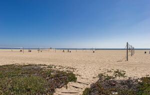 Premier Oceanfront Living in Santa Monica - Santa Monica, California