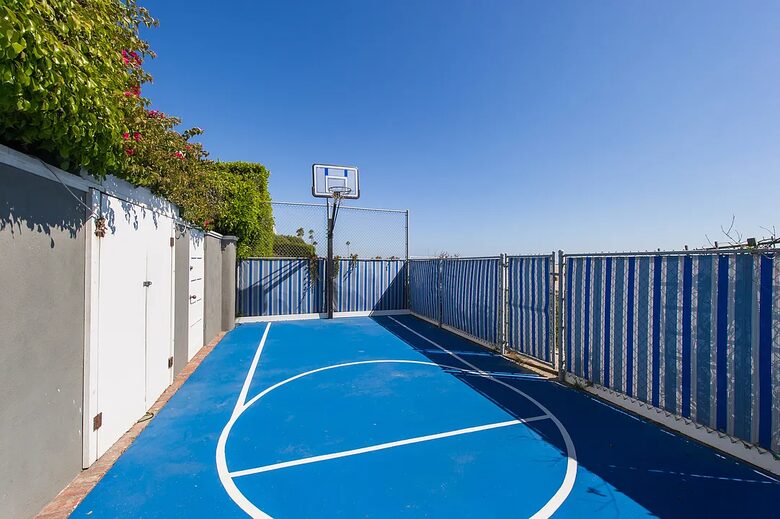 Premier Oceanfront Living in Santa Monica - Santa Monica, California