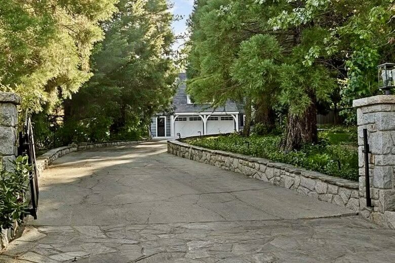 Spectacular Lakefront Estate - Lake Arrowhead, California