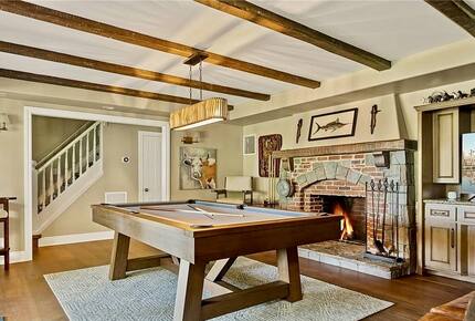 Spectacular Lakefront Estate - Lake Arrowhead, California