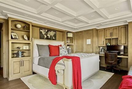 Spectacular Lakefront Estate - Lake Arrowhead, California