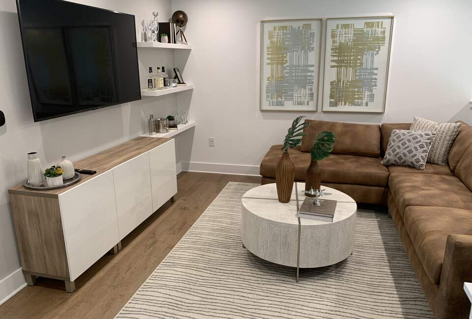 Relaxed Florida Living Near Downtown Naples - Naples, Florida