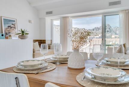 Luxury Escape in Les Goudes with Ocean View - Marseille, France