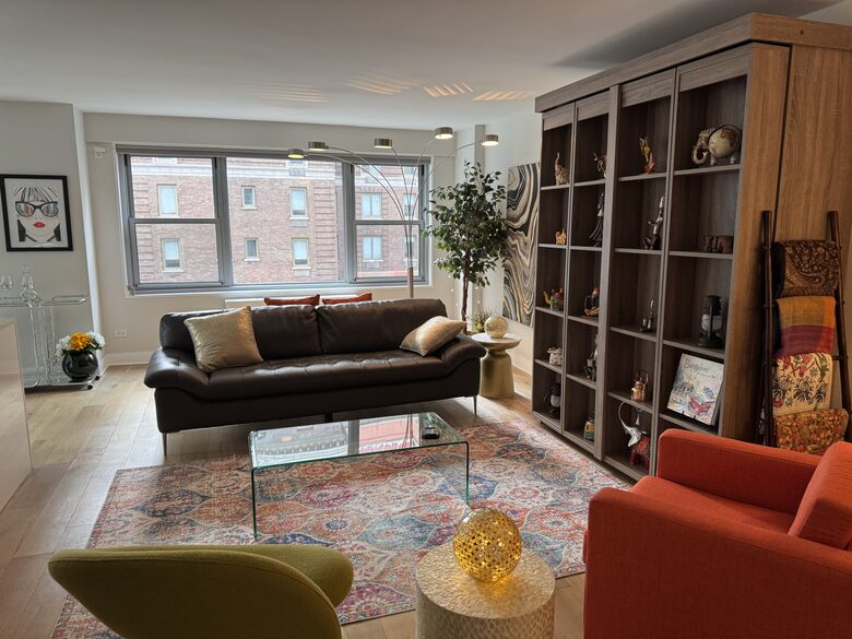 Elegant Midtown Manhattan Retreat Near Central Park - New York City, New York