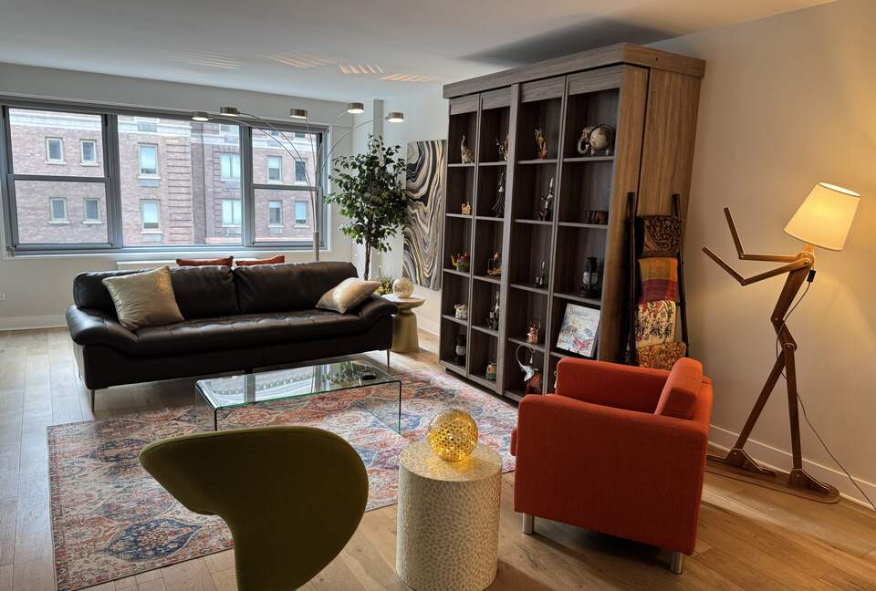 Elegant Midtown Manhattan Retreat Near Central Park - New York City, New York