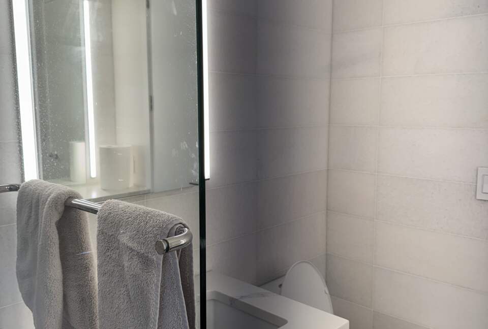 Elegant Midtown Manhattan Retreat Near Central Park - New York City, New York