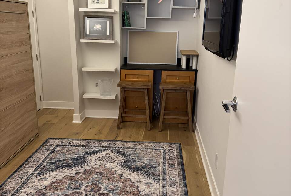 Elegant Midtown Manhattan Retreat Near Central Park - New York City, New York