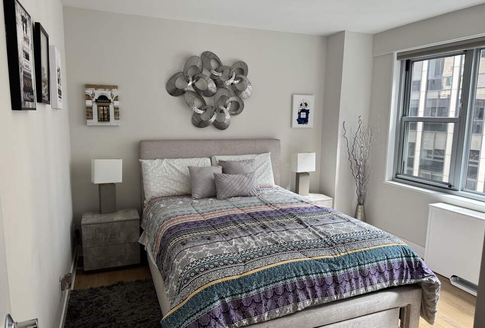 Elegant Midtown Manhattan Retreat Near Central Park - New York City, New York