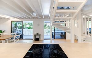 Exquisite Hideaway near Hastings Street - Noosa Heads, Australia