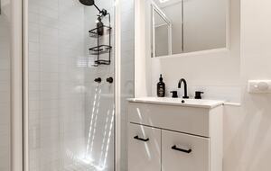 Exquisite Hideaway near Hastings Street - Noosa Heads, Australia