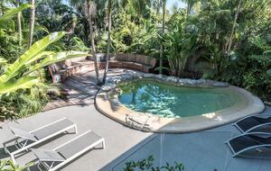 Exquisite Hideaway near Hastings Street - Noosa Heads, Australia