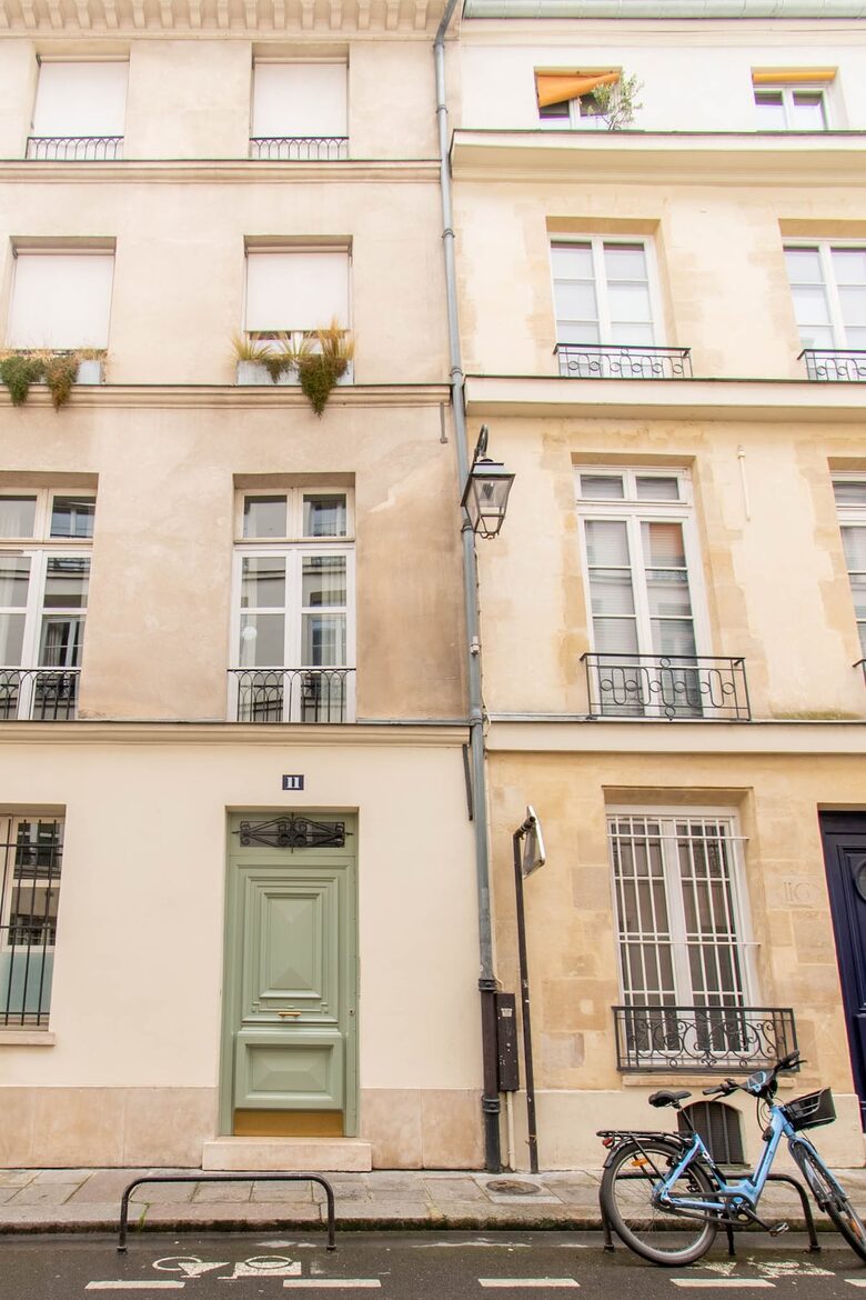 Parisian loft in the centre of Paris - Paris, France