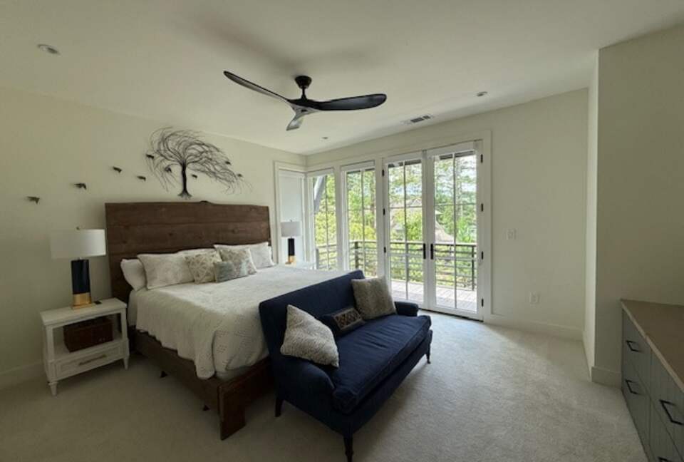 Exclusive Lake Rabun Escape Steps from Halls Marina - Lakemont, Georgia