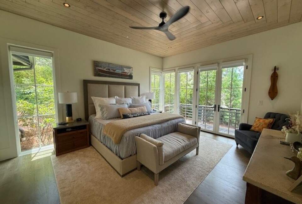 Exclusive Lake Rabun Escape Steps from Halls Marina - Lakemont, Georgia