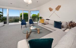 Hilltop Haven with City Views - Brisbane, Australia