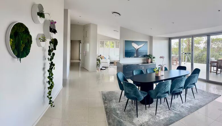 Hilltop Haven with City Views - Brisbane, Australia