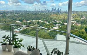 Hilltop Haven with City Views - Brisbane, Australia