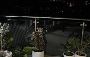 Hilltop Haven with City Views - Brisbane, Australia