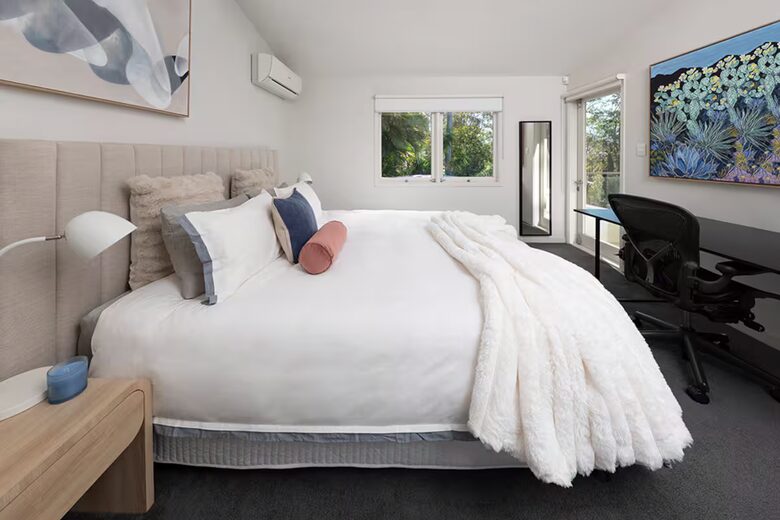 Hilltop Haven with City Views - Brisbane, Australia